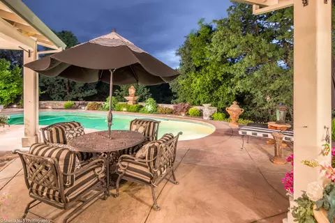 2490 Crescent Moon Ct, Redding, CA 96001 photo 4