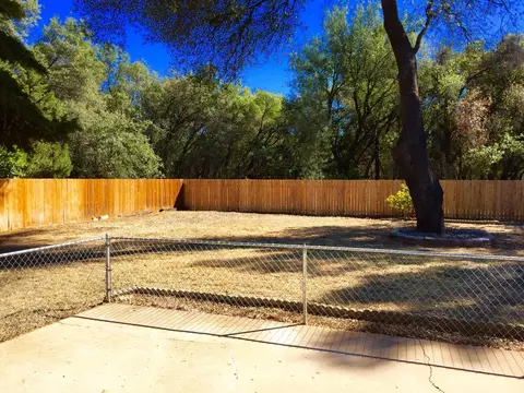 1171 Dominion Dr, Redding, CA 96002 photo 1