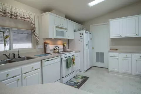4730 Maple Trl, Redding, CA 96003 photo 6
