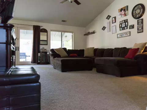 3867 Rushmore Dr, Redding, CA 96001 photo 5