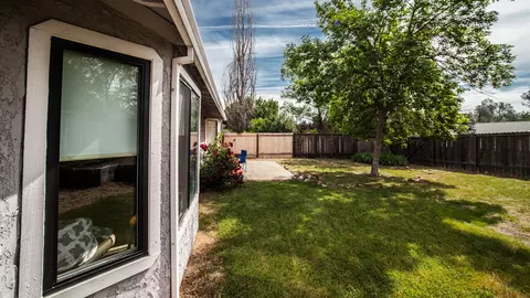 945 Spaniel Dr, Redding, CA 96003 photo 24