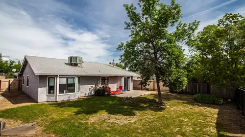 945 Spaniel Dr, Redding, CA 96003 photo 23