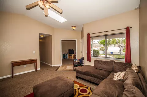 945 Spaniel Dr, Redding, CA 96003 photo 4