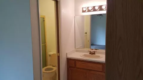 11701 Milton Park Ln, Redding, CA 96003 photo 11