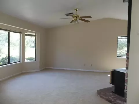 1280 Nighthawk Ln, Redding, CA 96003 photo 2