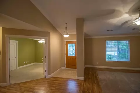 2722 Garnet Ct, Redding, CA 96001 photo 3