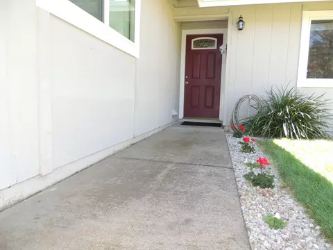 3804 Scorpius Way, Redding, CA 96002 photo 3