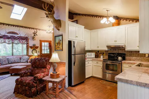16425 Trail Dr, Redding, CA 96001 photo 8