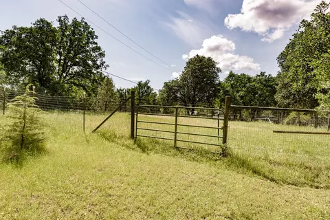 16425 Trail Dr, Redding, CA 96001 photo 6