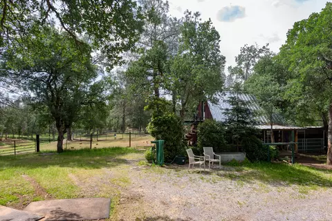 16425 Trail Dr, Redding, CA 96001 photo 41