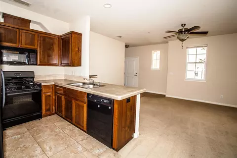 2174 Tuscany Way, Redding, CA 96003 photo 9