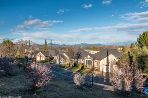 1049 Chardonnay Walk, Redding, CA 96001 photo 4