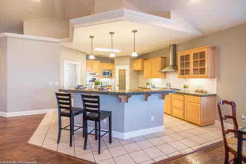 1049 Chardonnay Walk, Redding, CA 96001 photo 11