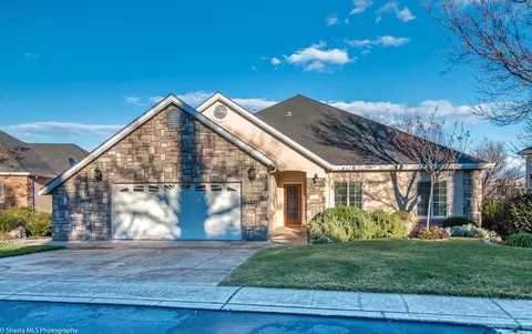 1049 Chardonnay Walk, Redding, CA 96001 photo 5