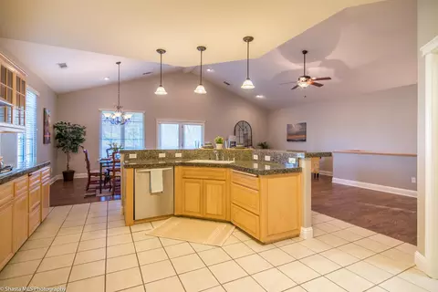 1049 Chardonnay Walk, Redding, CA 96001 photo 9