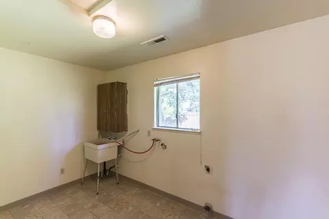 6039 Bellevue Ln, Anderson, CA 96007 photo 23