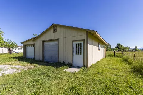 6039 Bellevue Ln, Anderson, CA 96007 photo 7