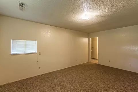 6039 Bellevue Ln, Anderson, CA 96007 photo 13