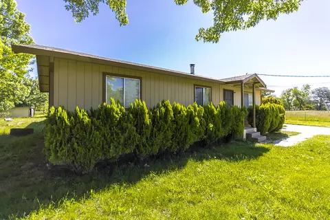 6039 Bellevue Ln, Anderson, CA 96007 photo 3