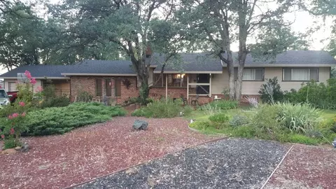 8950 Brentwood Way, Redding, CA 96002 photo 1