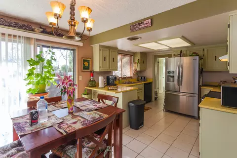 8950 Brentwood Way, Redding, CA 96002 photo 7