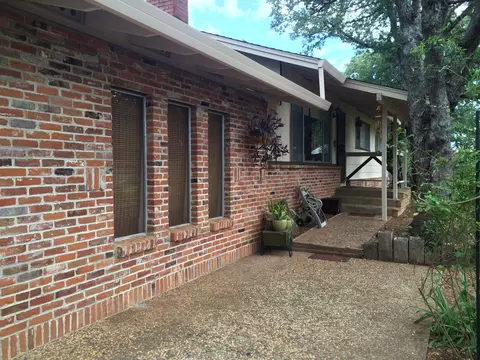 8950 Brentwood Way, Redding, CA 96002 photo 3
