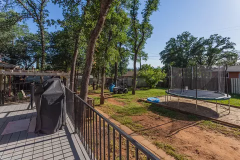 8950 Brentwood Way, Redding, CA 96002 photo 27