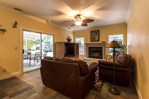 4265 Brittany Dr, Redding, CA 96002 photo 8