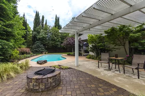 4265 Brittany Dr, Redding, CA 96002 photo 10
