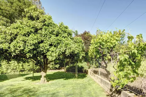 1760 Barbara Rd, Redding, CA 96003 photo 22