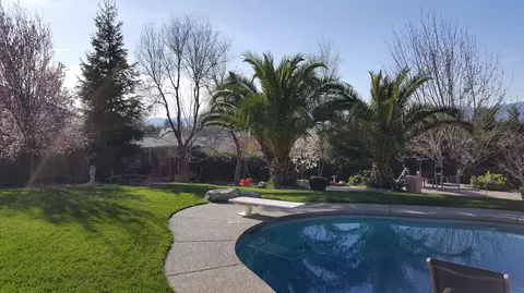1854 Harvard Way, Redding, CA 96003 photo 4