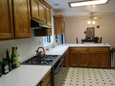 1375 Hope Ln, Redding, CA 96003 photo 9