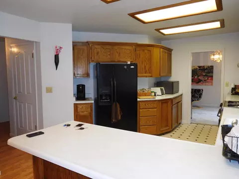 1375 Hope Ln, Redding, CA 96003 photo 8