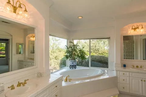 2394 Dream St, Redding, CA 96001 photo 36