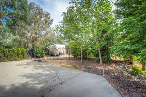 2394 Dream St, Redding, CA 96001 photo 15