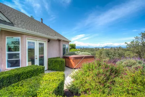 2394 Dream St, Redding, CA 96001 photo 8