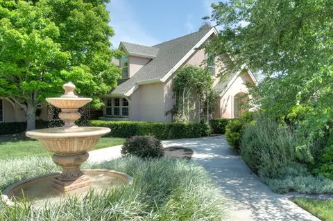 2394 Dream St, Redding, CA 96001 photo 3