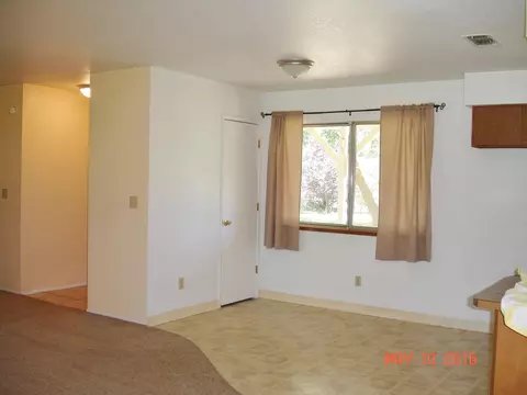 15945 Cloverdale Rd, Anderson, CA 96007 photo 3