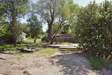 2573 Bunker St, Redding, CA 96002 photo 4