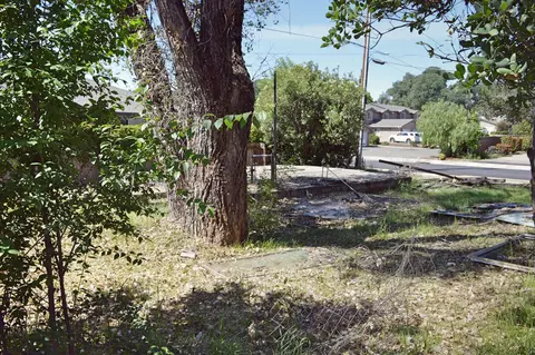2573 Bunker St, Redding, CA 96002 photo 8