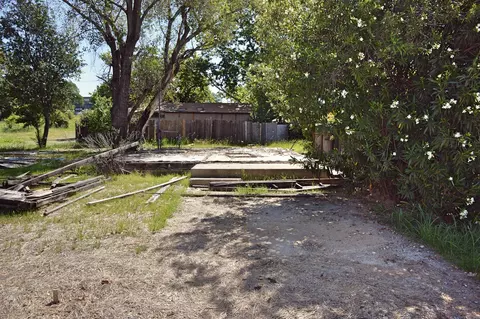 2573 Bunker St, Redding, CA 96002 photo 13