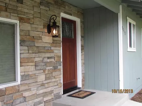 9010 Simmons Rd, Redding, CA 96001 photo 2