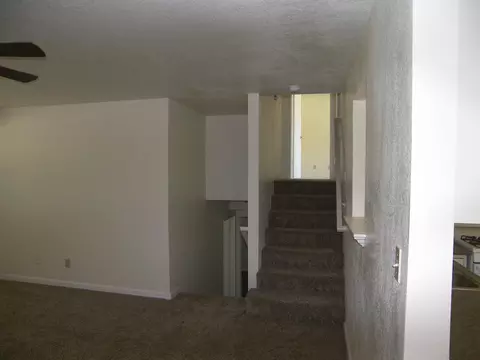 20114 Sylvia Ln, Redding, CA 96002 photo 4