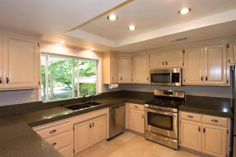 12670 Glide Way, Redding, CA 96003 photo 10