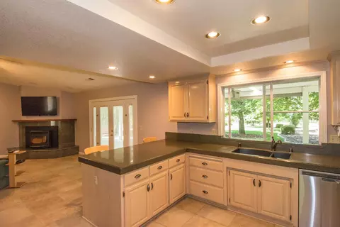 12670 Glide Way, Redding, CA 96003 photo 11