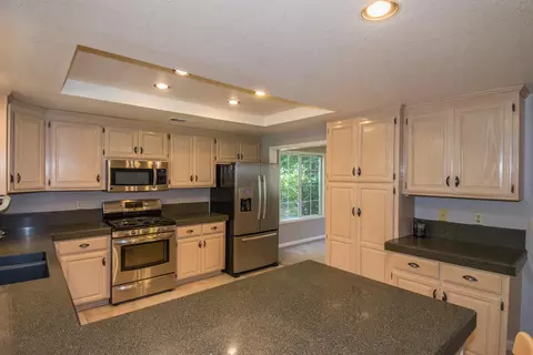 12670 Glide Way, Redding, CA 96003 photo 9