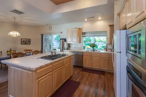 19287 Hollow Ln, Redding, CA 96003 photo 11