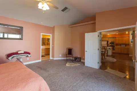 19287 Hollow Ln, Redding, CA 96003 photo 4