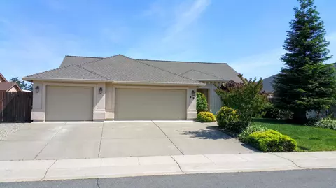 4171 Winter Green Ct, Redding, CA 96001 photo 1