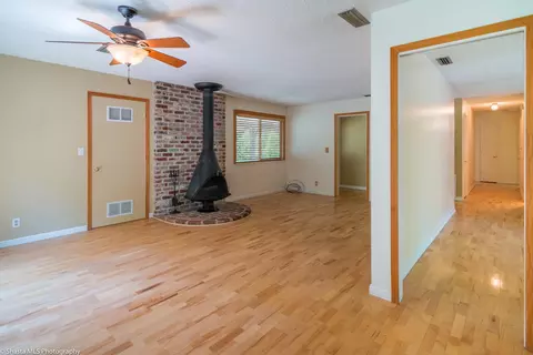8501 Copper Dr, Redding, CA 96001 photo 8